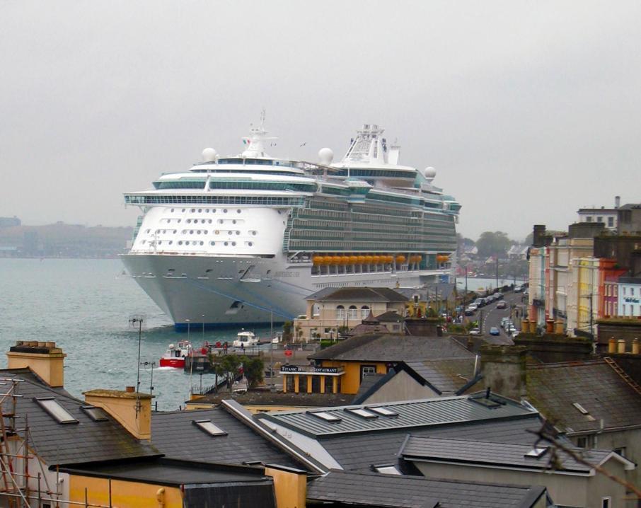 Watersedge Hotel Cobh Exteriér fotografie