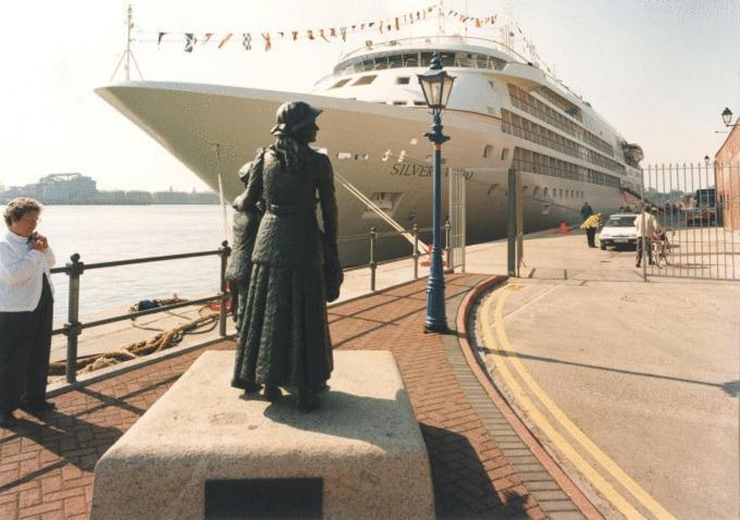 Watersedge Hotel Cobh Exteriér fotografie