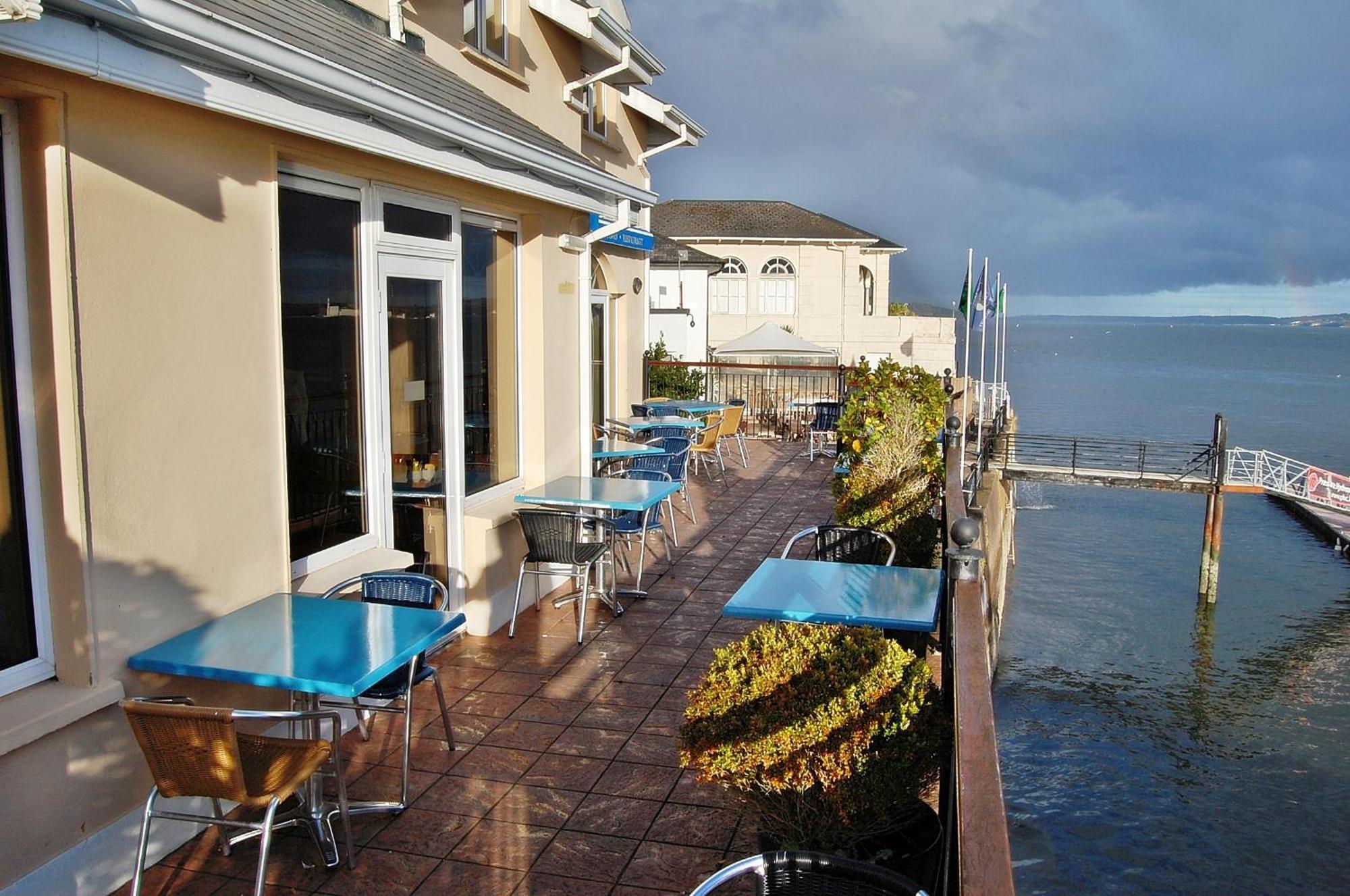 Watersedge Hotel Cobh Exteriér fotografie