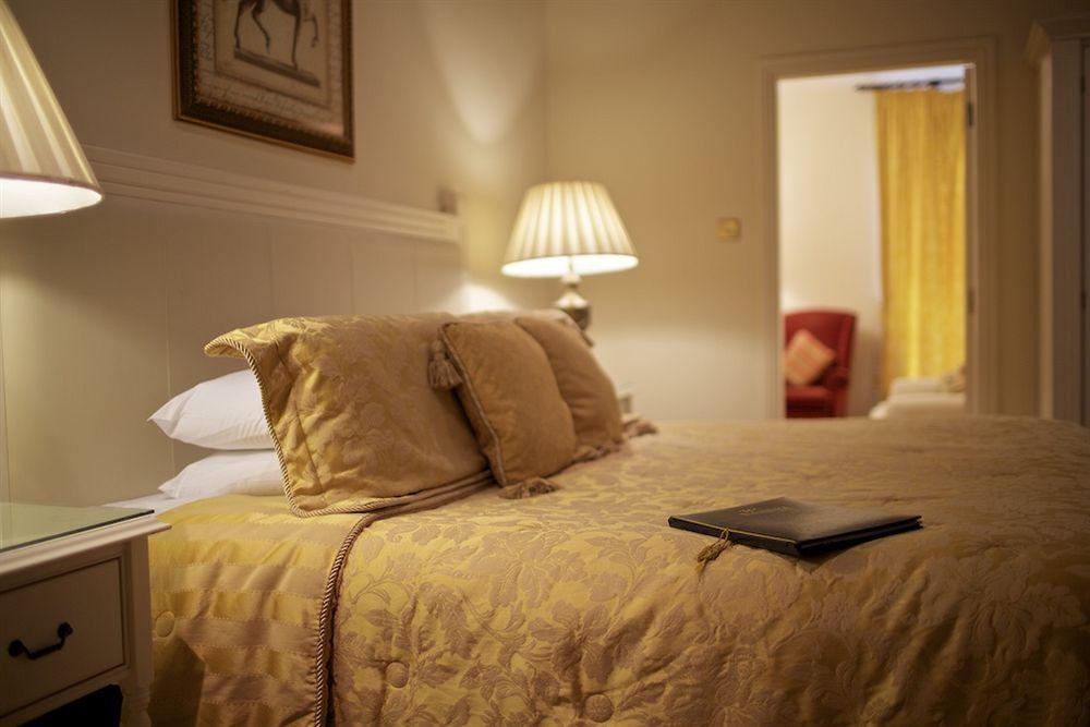 Watersedge Hotel Cobh Exteriér fotografie
